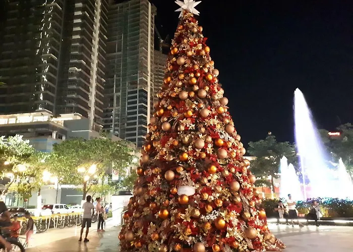 Uptown Mall Area Bonifacio