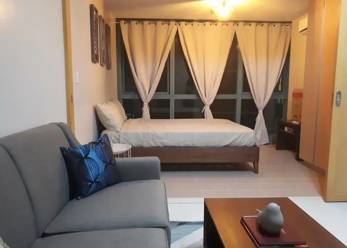 Uptown Mall Area Bonifacio Apartment
