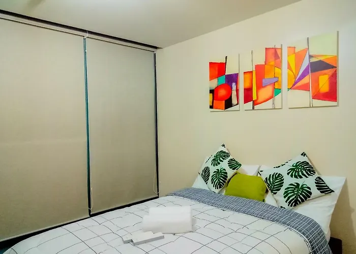 Apartment Uptown Mall Area Bonifacio Manila