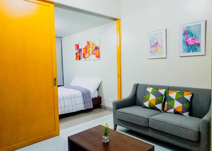 Uptown Mall Area Bonifacio Apartment