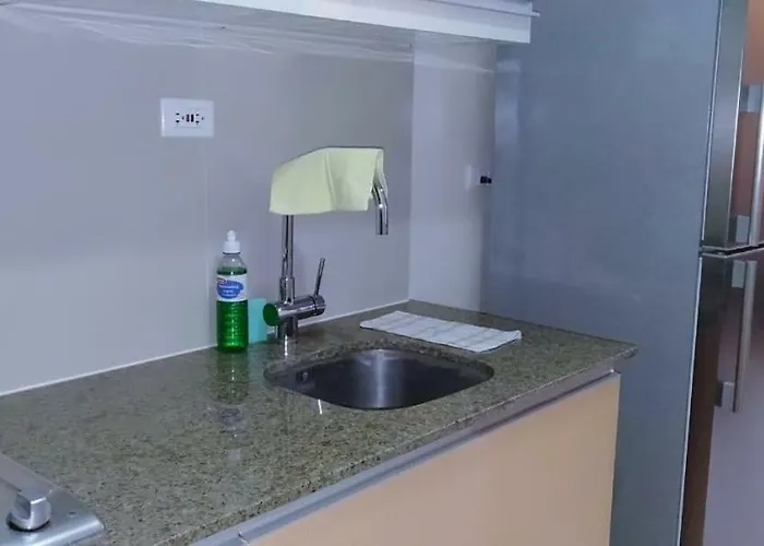 Apartment Uptown Mall Area Bonifacio *