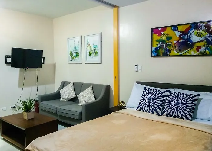 Uptown Mall Area Bonifacio Apartment Manila